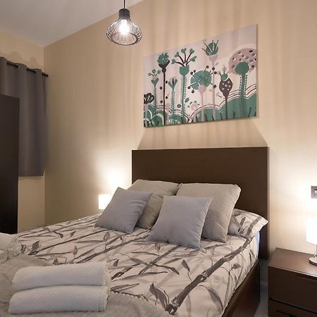 Apartamentos Tejares De Triana 16B Sevilla Eksteriør billede